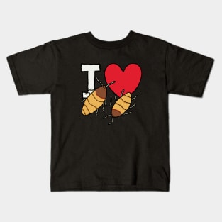 I Love Hissing Cockroaches Kids T-Shirt